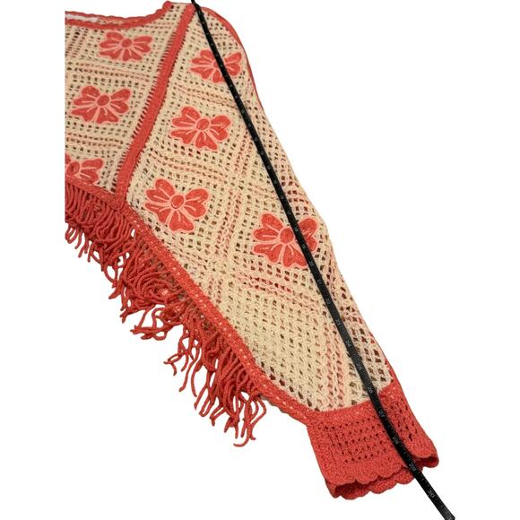 NWT House of Harlow Nicole Richie Pink White Bow Crochet Poncho Sweater Fringe - Picture 9 of 11